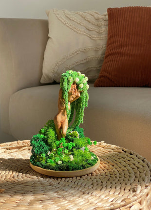 Exclusive Figurine with preserved moss 
