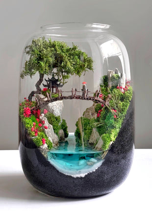 bonsai moss and miniature scene