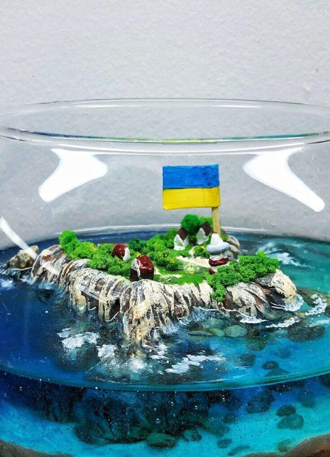 Handmade terrarium "Snake Island is Ukraine"