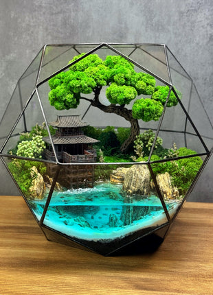 Asian Style Crystal Pyramid Terrarium with Preserved Moss