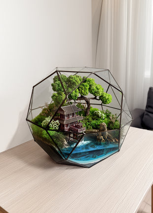 Asian Style Crystal Pyramid Terrarium with Preserved Moss