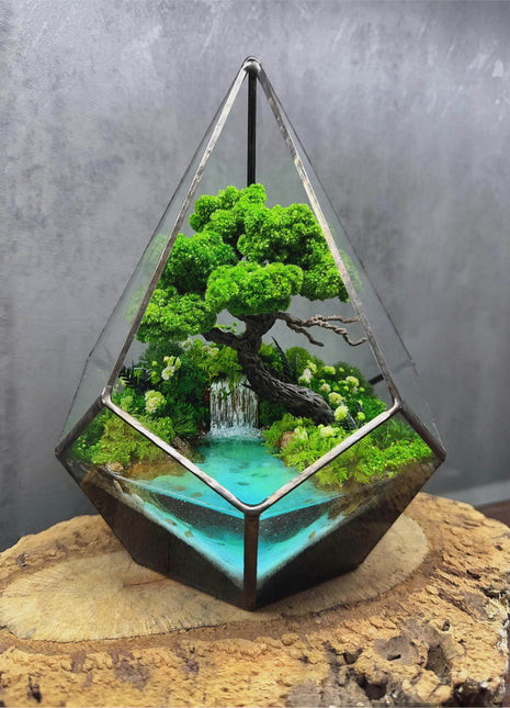 Ocean Waterfall terrarium with moss - Unique plant decor - MagicGardens