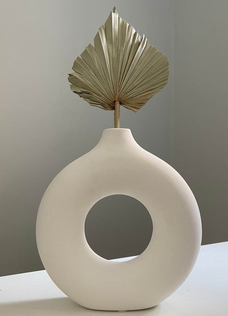 Minimalist White Circle Vase - Modern Ceramic Home Decor - MagicGardens