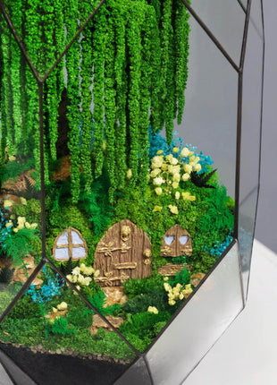 Terrarium Mystery of the Fairy Willow with preserved moss and cottage - MagicGardens